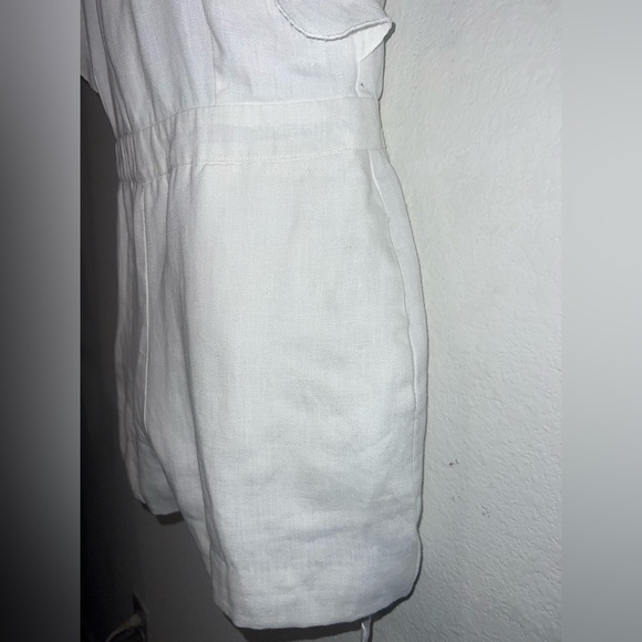 Karina Grimaldi White 100% linen One Piece
Romper with Spaghetti Straps - Picture 3 of 10